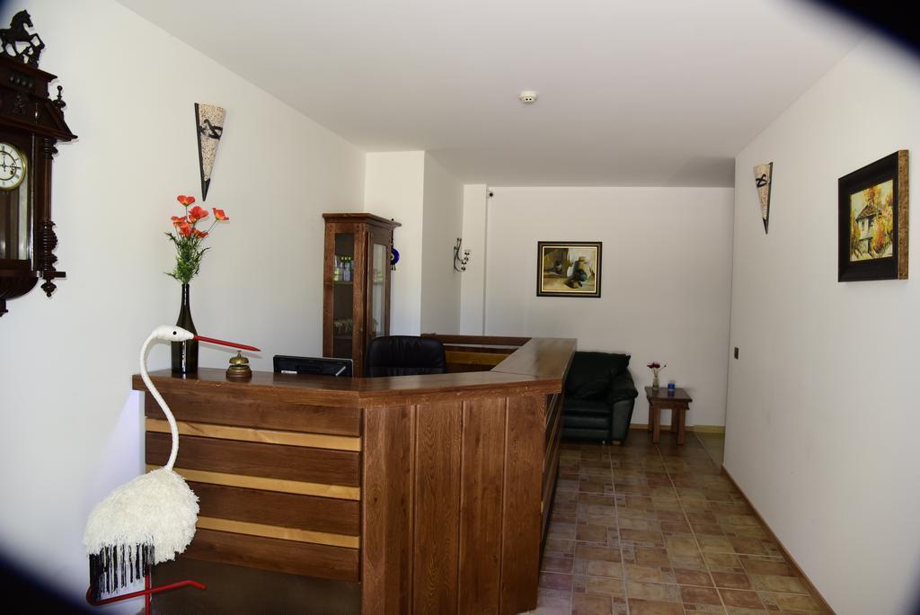 Sinabovite Houses Hotel Badevtsi ภายนอก รูปภาพ