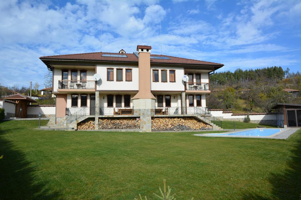 Sinabovite Houses Hotel Badevtsi ภายนอก รูปภาพ