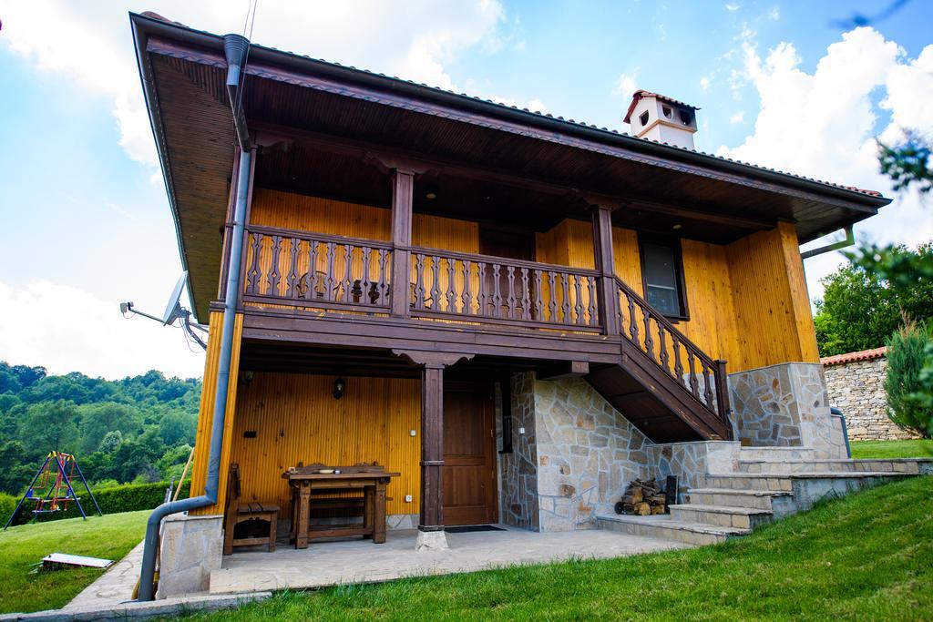 Sinabovite Houses Hotel Badevtsi ภายนอก รูปภาพ