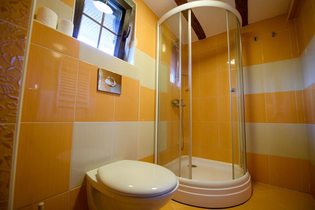Sinabovite Houses Hotel Badevtsi ภายนอก รูปภาพ