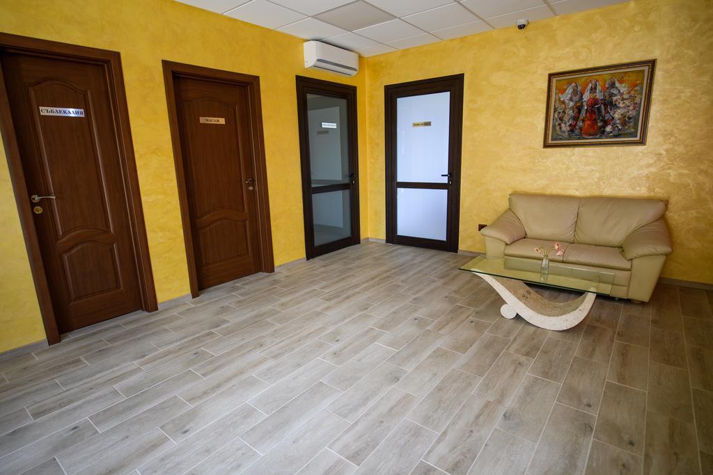 Sinabovite Houses Hotel Badevtsi ภายนอก รูปภาพ